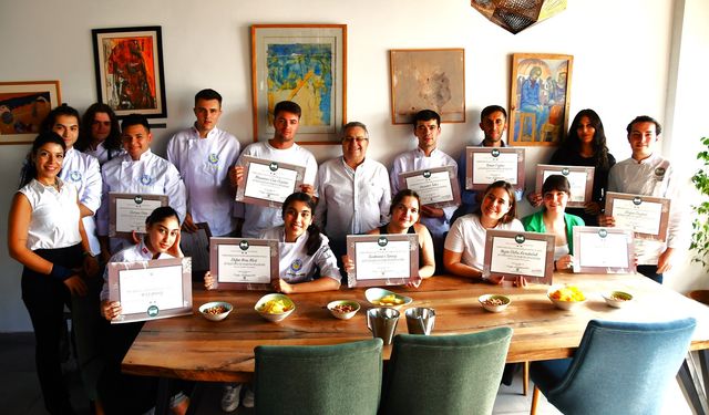 DAÜ’den 22 Öğrenci İtalya’da Gastronomi Dalında Eğitim Ve Stajı Tamamladı
