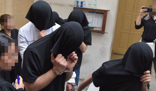 Girne'de tanıştıkları 18 yaşındaki kıza tecavüz ettikleri iddia edilen 5 kişi tutuklandı!