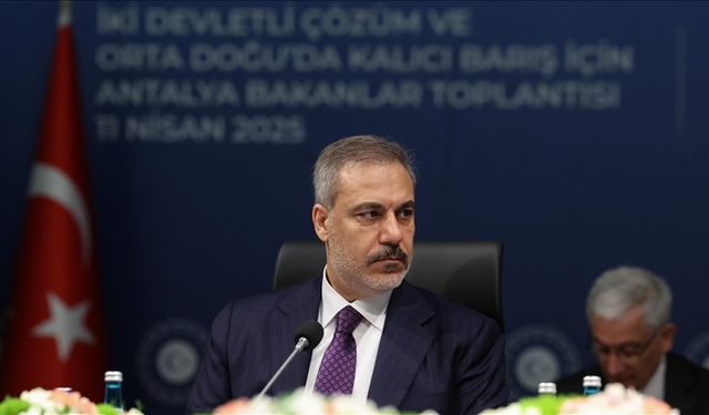 Fidan: "Filistinlileri ana vatanlarını terk etmeye zorlayan her türlü planı reddediyoruz"