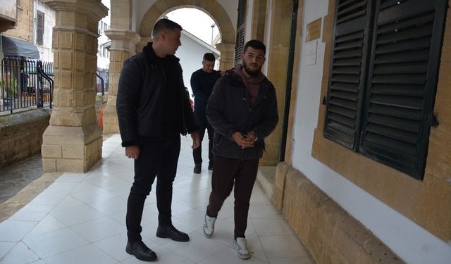 Evinde silah ve 24 adet canlı mermi ele geçirildi