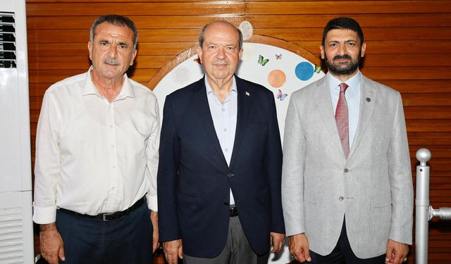Cumhurbaşkanı Ersin Tatar, SAMTAY Vakfı’nın düzenlediği ödül törenine katıldı