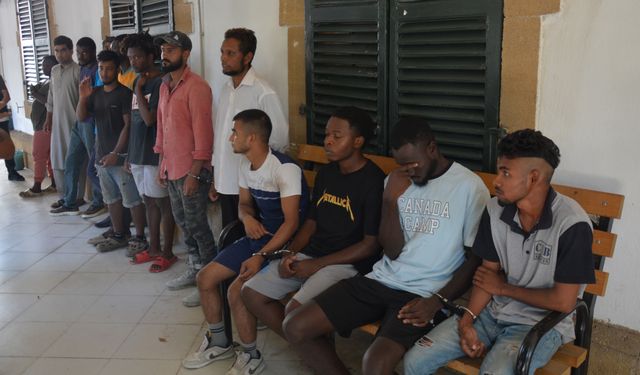 Ülkede Yıllardır Kaçak Yaşayan 28 Kişi Tutuklandı