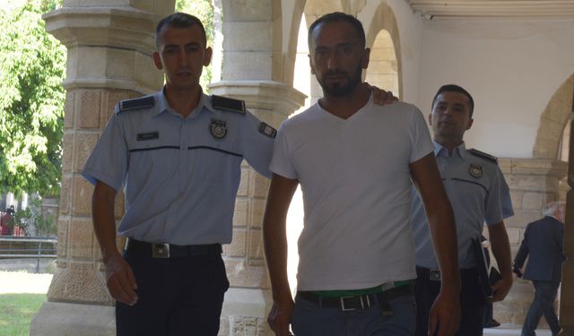 Askeri Bölgeden Kaçak Geçti, Cezaevine Gönderildi!