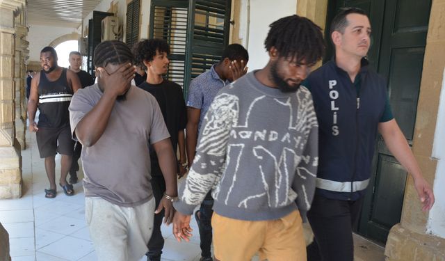 İkamet İzinleri Olmayan 12 Kişiye 8 Gün Tutukluluk Kararı