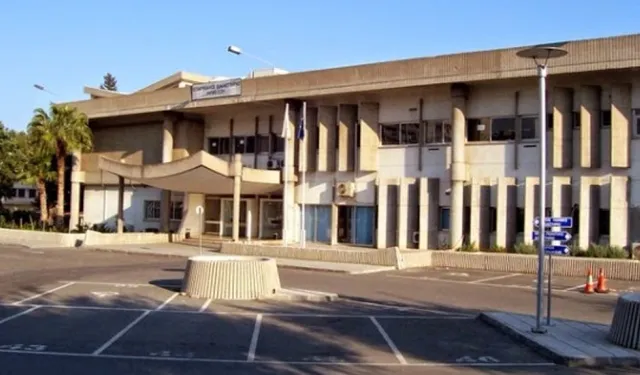 Güney Kıbrıs’ta 2 kişi, KKTC’deki eski mallar üzerinden dolandırıcılıktan tutuklandı