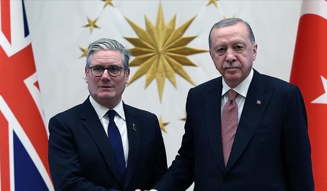 Türkiye ile Birleşik Krallık arasında Eurofighter savaş uçağı işbirliği anlaşması imzalandı