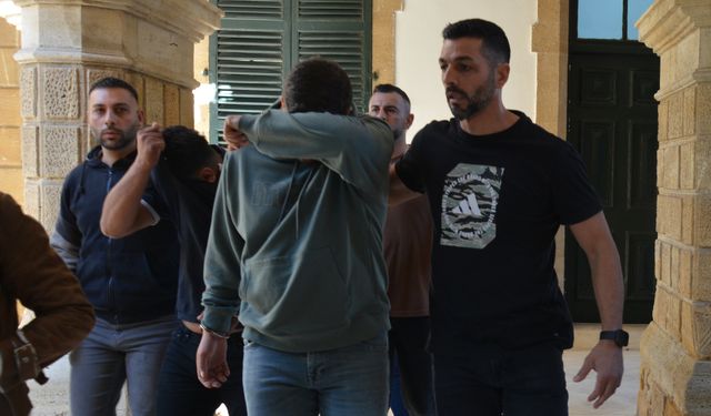 Lefkoşa ve Gönyeli’de uy*şturucu operasyonu: 4 zanlıya 7 gün tutukluluk