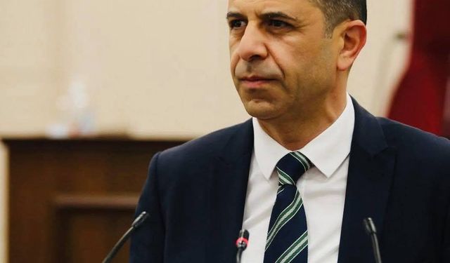 Özersay: "Başsavcılığı sahte diplomayla ilgili adım atmaya davet ediyoruz”