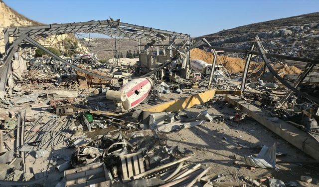 İsrail ordusu, Lübnan'ın güneyinde çok sayıda binayı yıktı