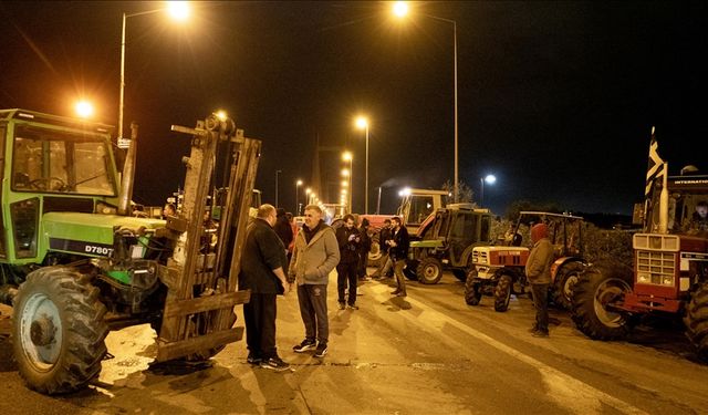 Yunan çiftçiler eylemlerini sertleştirmeye hazırlanıyor
