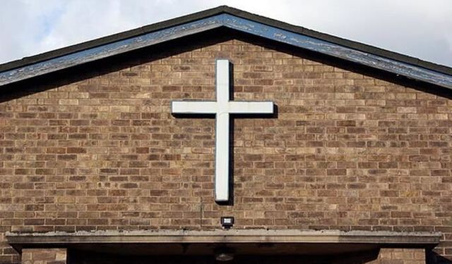 İngiliz piskopos, cinsel saldırı iddiaları nedeniyle gözaltına alındı