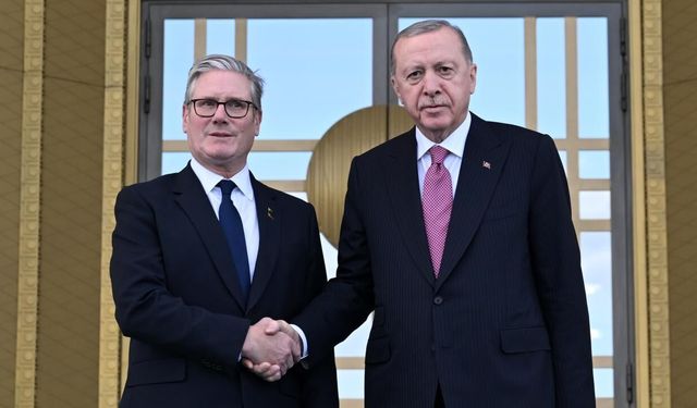Erdoğan, Keir Starmer ile telefonda görüştü