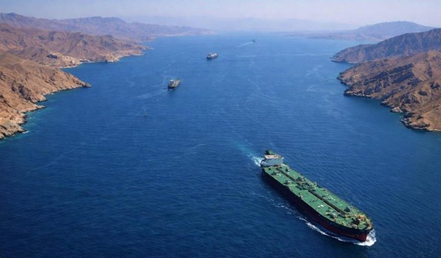 İranlı yetkili: "Hürmüz'den geçiş ücretleri İran'ın ulusal para birimi riyal ile ödenecek"