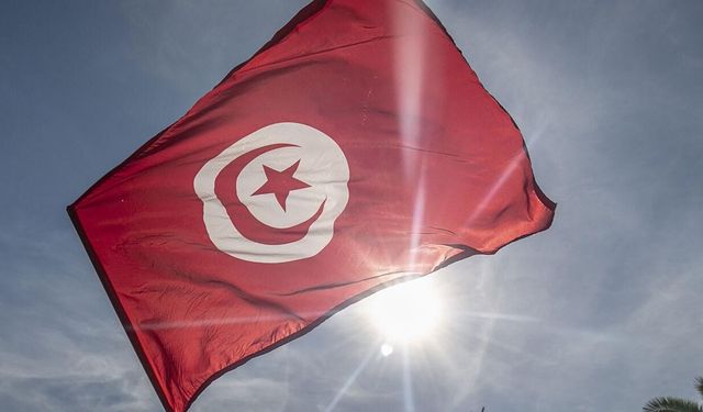 Tunus’ta düzensiz göçmenleri taşıyan teknenin batması sonucu 4 kişinin cesedine ulaşıldı