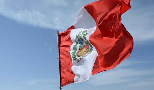 Peru’da sol parti adayı Hitler Mussolini Simeón Flores belediye başkanlığı seçimini kazandı