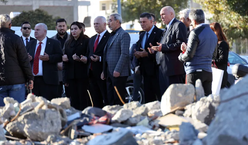Töre, Adıyaman'da İsias Otel enkazını ziyaret etti