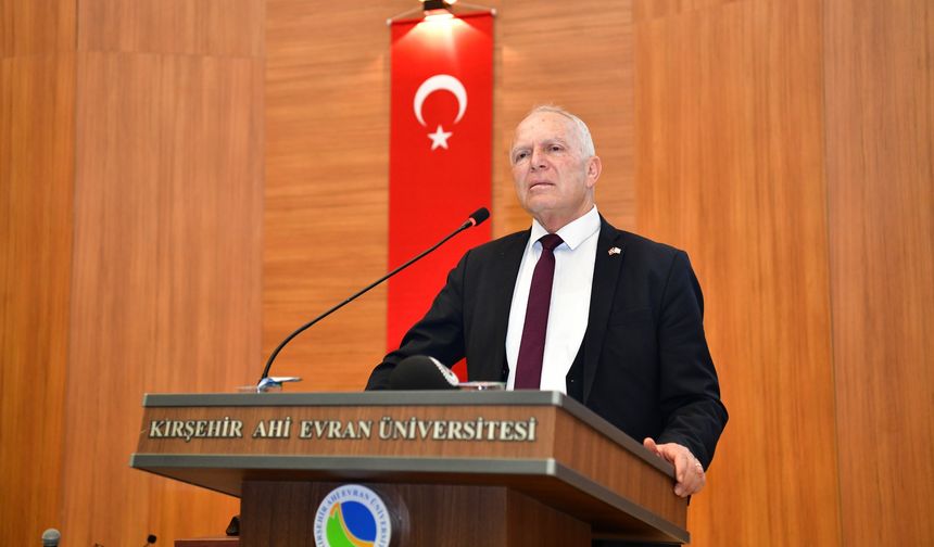 Töre, Ahi Evran Üniversitesinde “Dünden Bugüne Kıbrıs Türklerinin Haklı Mücadelesi” başlıklı konferans verdi