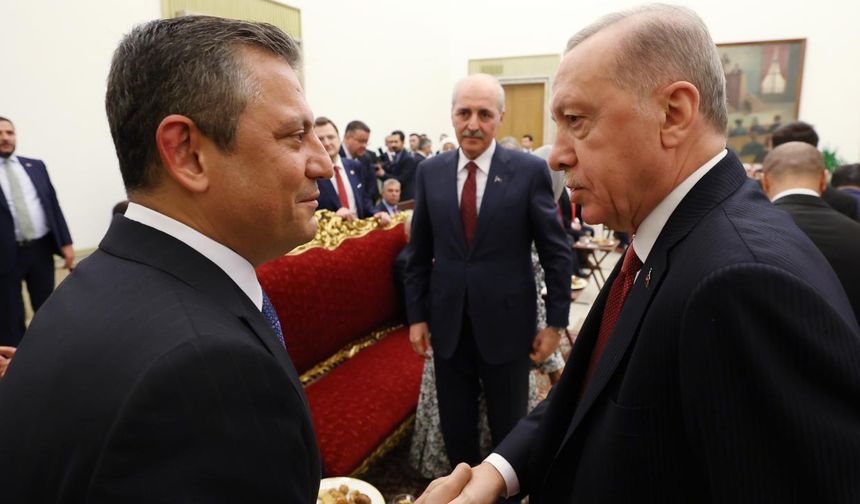 Erdoğan, Özel'i Ak Parti Genel Merkezi'nde Kabul Edecek