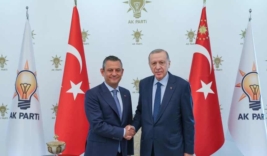 Türkiye Cumhurbaşkanı Erdoğan,CHP  Genel Başkanı Özel'i Kabul Etti
