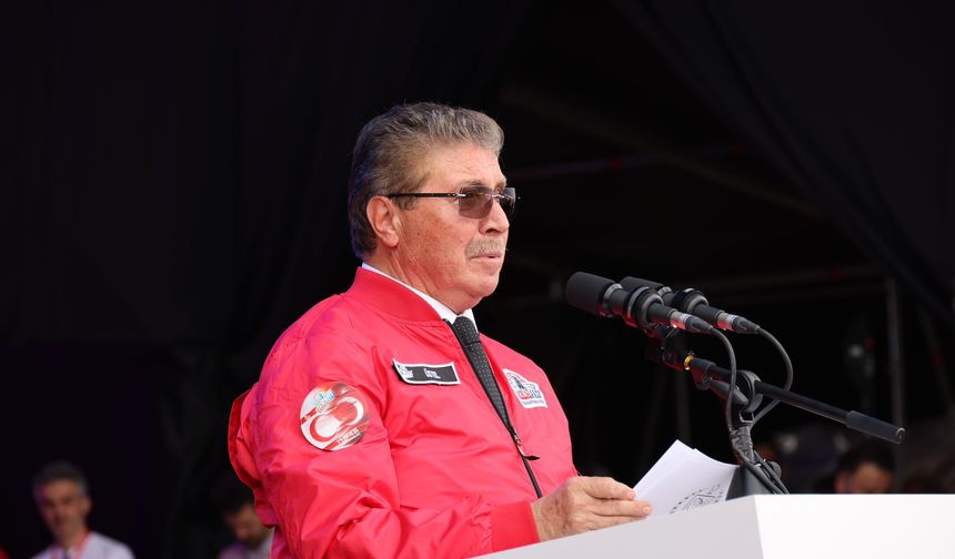 Başbakan Üstel, TEKNOFEST KKTC'de gençlere seslendi: “Asla vazgeçmeyin, bilgiye ve bilime sarılın"