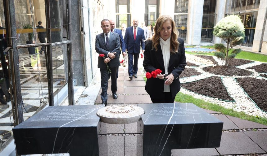 Canaltay ve beraberindeki heyet Ankara’da temaslarını sürdürüyor
