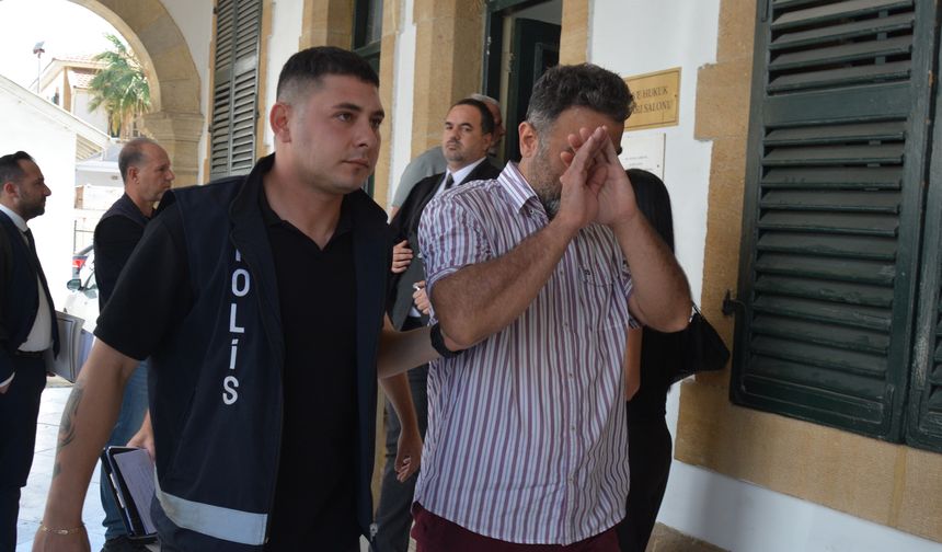 Sahte pasaportla kuzeyden güneye geçmeye çalışmakla itham edildi!