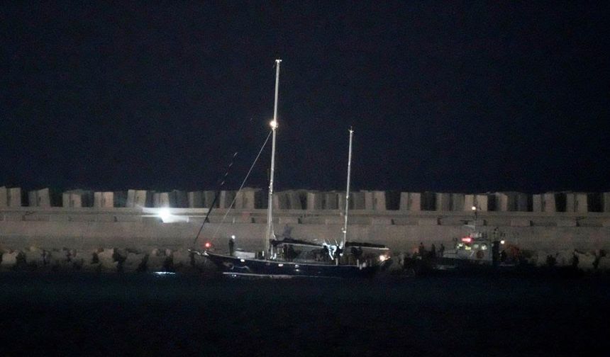 İsrail’den "Madleen" açıklaması: “Hemen ayrılmazlarsa gözaltı merkezine götürülecek”