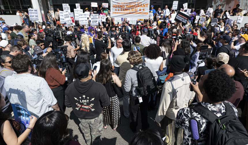 Trump yönetimi, Los Angeles'taki sınır protestosuna müdahale için Ulusal Muhafızları gönderiyor