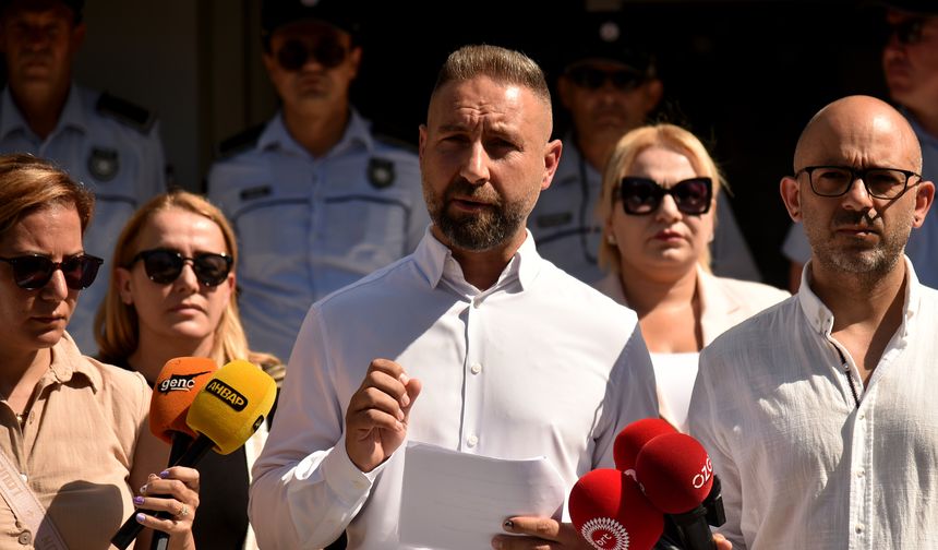 KTÖS, Milli Eğitim Bakanlığı önünde eylem yaptı: "Okulları ve kadrolarını Eylüle kadar hazırlayın"
