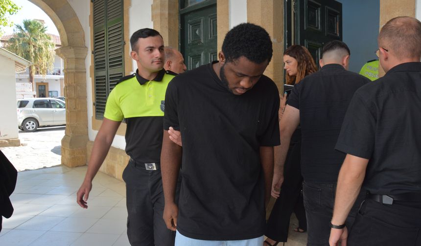 Lefkoşa’da Zincirleme Kaza: Süratli Sürücü Ortalığı Savaş Alanına Çevirdi