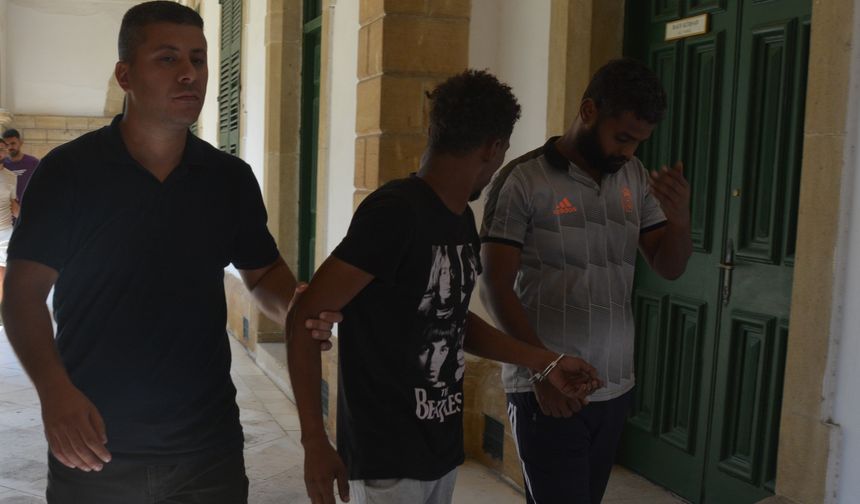 Lefkoşa’da Huzur Operasyonu: Uy*şturucu ve Yasaklı İlaçla Tutuklama