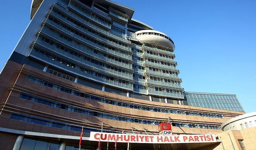 CHP İstanbul İl Başkanlığı önünde yaşananlara ilişkin 24 sosyal medya kullanıcısına soruşturma