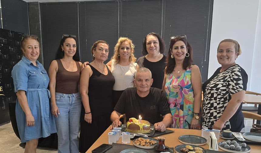UBP Kadın Kolları Başkanın'dan Sürpriz Doğum Günü Kutlaması