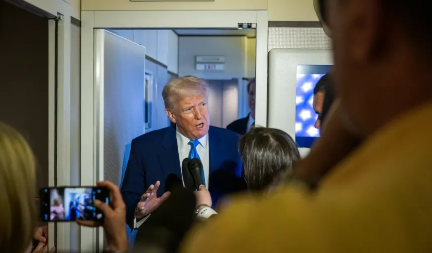 Trump, kendisine “karşı” yayın yapan televizyon kanalların lisanslarının alınması gerektiğini önerdi