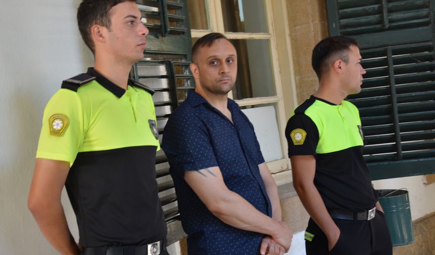 Lefkoşa’da 83 yaşındaki yayaya çarparak ağır yaralanmasına neden olan sürücü mahkemede