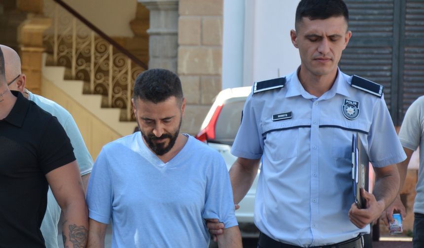 İptal edilen kuponların parasını kasaya koymamakla itham ediliyor
