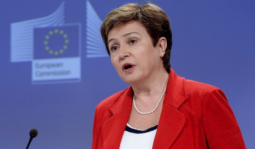 IMF Başkanı Georgieva, küresel ekonomik büyümede "hafif" bir yavaşlama öngördüklerini belirtti