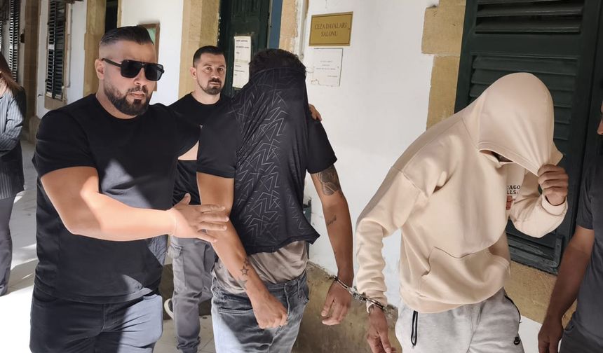 Uy*şturucu zanlıları mahkemeye çıkarıldı!