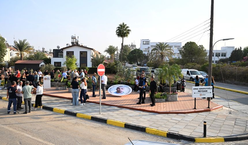 Lefkoşa'daki "Amaç Arnavutoğlu Meydanı" törenle açıldı