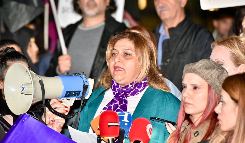 Kadına Yönelik Şiddete Karşı Uluslararası Mücadele Günü'nde Lefkoşa’da yürüyüş düzenlendi