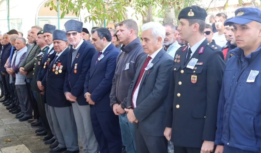 Kıbrıs gazisi Mehmet Kurt memleketi Kırklareli'nde son yolculuğuna uğurlandı