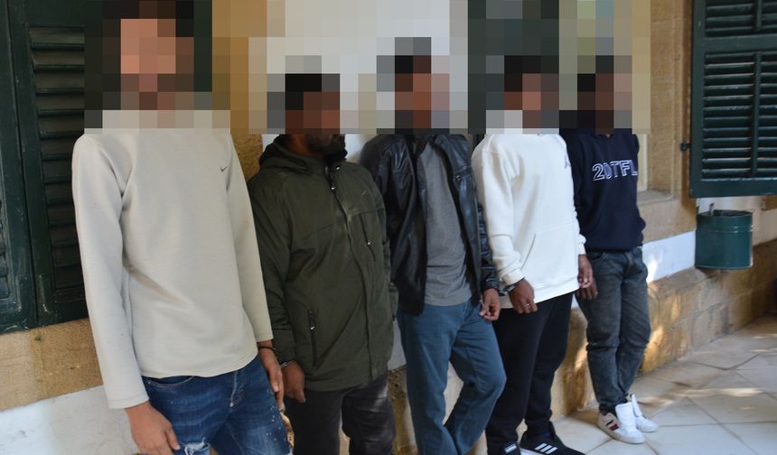 KKTC’de izinsiz ikamet etme suçundan tutuklanan 11 kişi Lefkoşa’da mahkemeye çıkarıldı