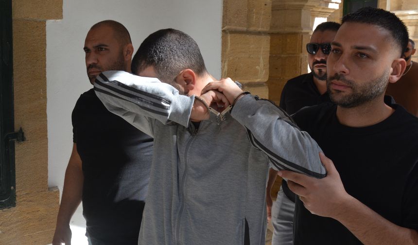 Tasarrufunda 15 gram uyuşturucu bulundurmakla itham edilen sanık 3 gün tutuklu