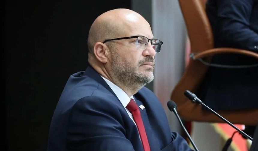 Küçük, “Eğitimde siyasetten arındırılmış, bilimsel temelli bir yaklaşım şart”