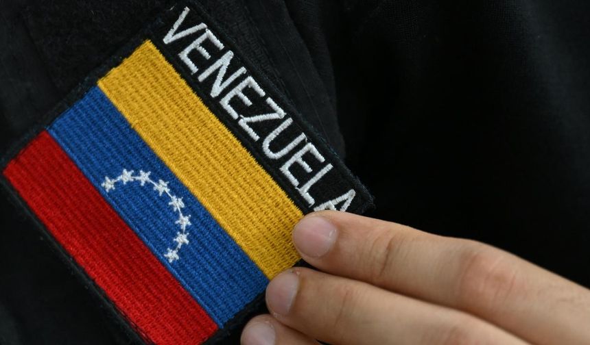 Venezuela, siyasi tutukluları serbest bırakmaya başladı