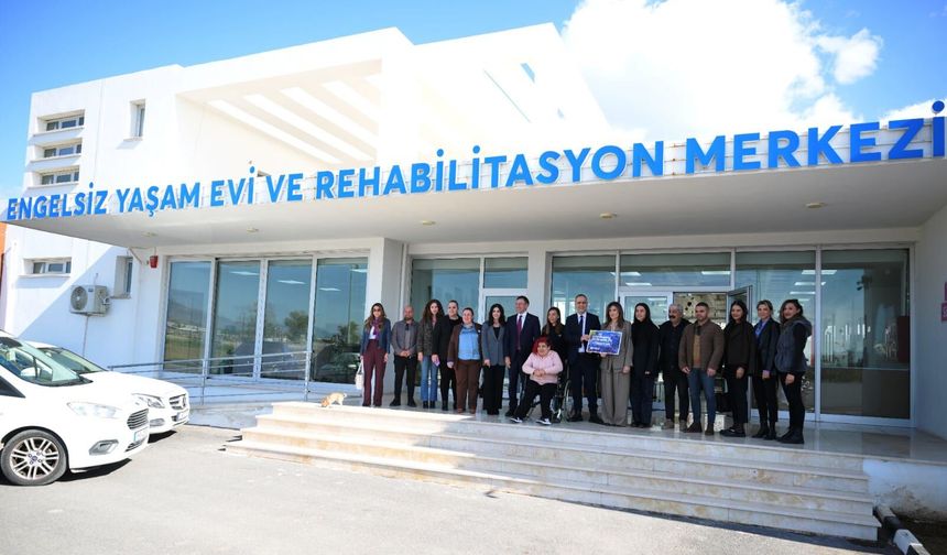 Kahve Dünyası Lefkoşa Maratonu geliri, Engelsiz Yaşamı Destekleme Derneği’ne teslim edildi