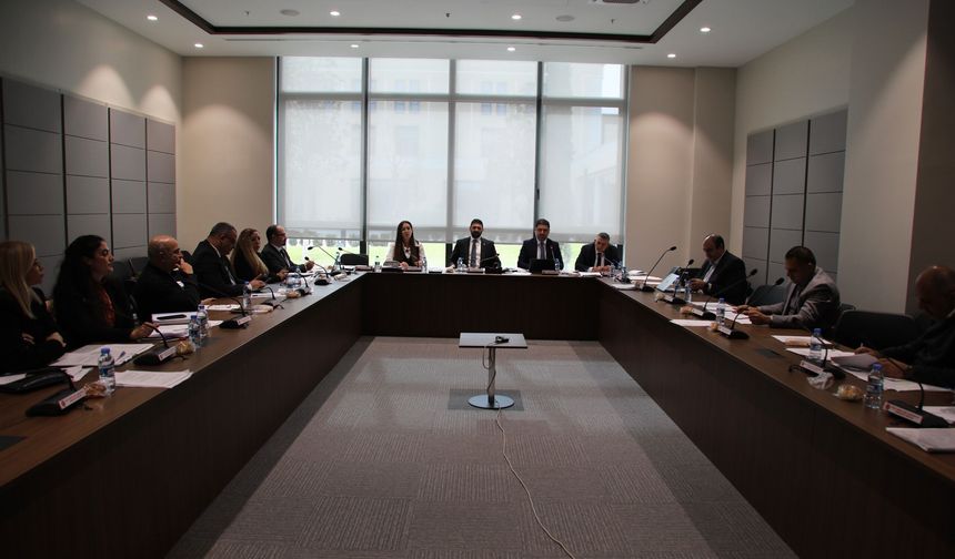 İdari, Kamu ve Sağlık İşleri Komitesi toplandı