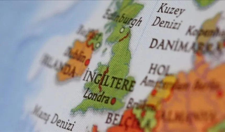 İngiltere, “İran’da devam eden kriz” gerekçesiyle, Güney Kıbrıs dahil 18 ülke için seyahat uyarısı yaptı