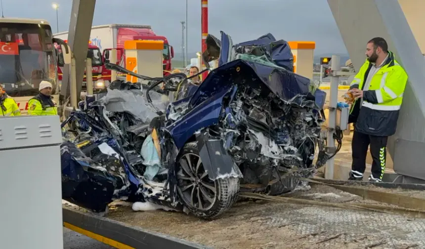 Silivri'de gişede kaza: 2 kişi öldü