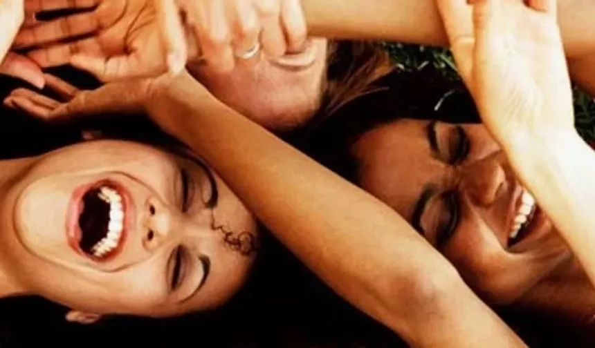 Bilim insanları açıkladı: En mutsuz dönem bu yaşta başlıyor…